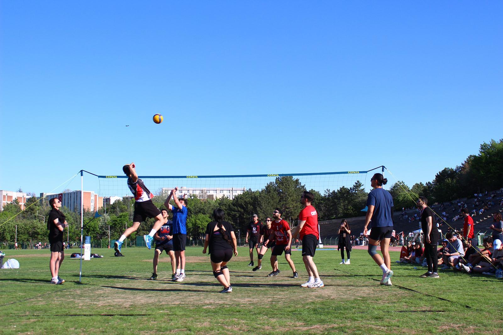 Voleybol Müsabakası 2
